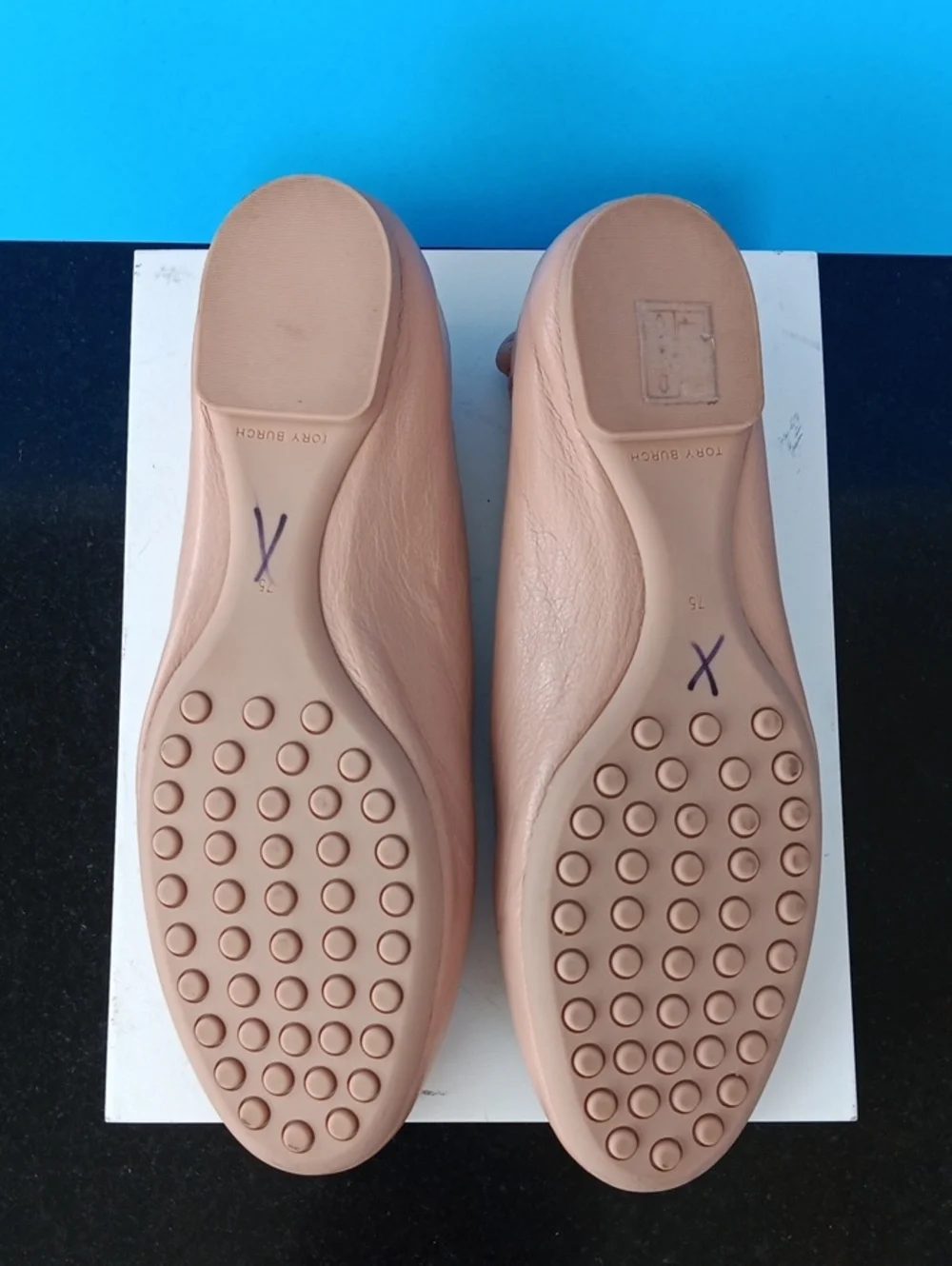 Tory Burch Blush Leather Logo Ballet Flats with Gold Emblem Size 7.5
